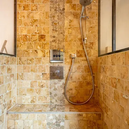 Neuf 10 Personnes, Piscine Et Villa *