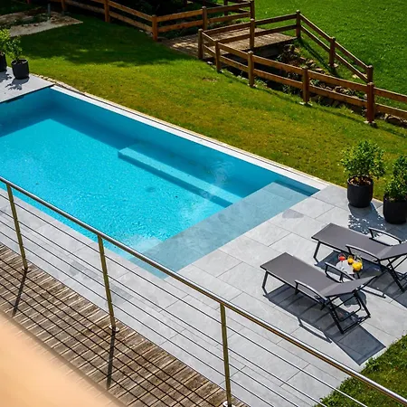 Neuf 10 Personnes, Piscine Et Villa *