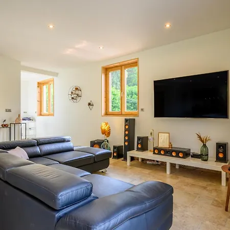 Neuf 10 Personnes, Piscine Et Villa *